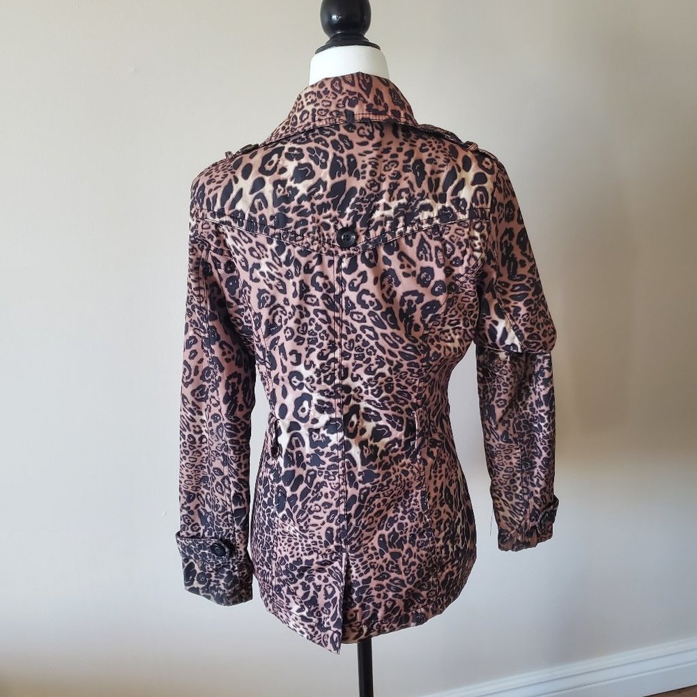 Majora Animal Print Double Breasted Short Trench Coat - Picture 5 of 7